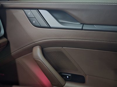 صورة مصغرة 15 لـ 2024 Porsche 911