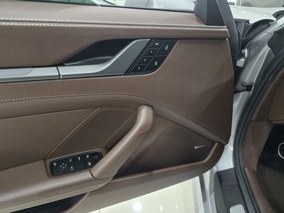 صورة مصغرة 16 لـ 2024 Porsche 911