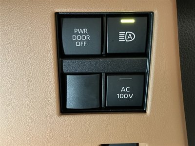 صورة مصغرة 30 لـ 2023 Toyota VELLFIRE