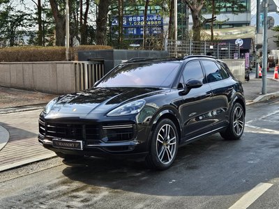 PORSCHE CAYENNE - 1