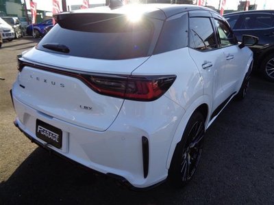LEXUS LBX - 8