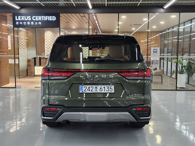 صورة 3 لـ 2025 Lexus LX