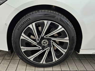 MERCEDES-BENZ E-CLASS - 6