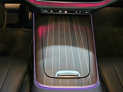 MERCEDES-BENZ E-CLASS - 9