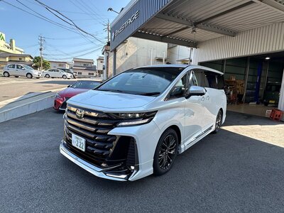 TOYOTA VELLFIRE