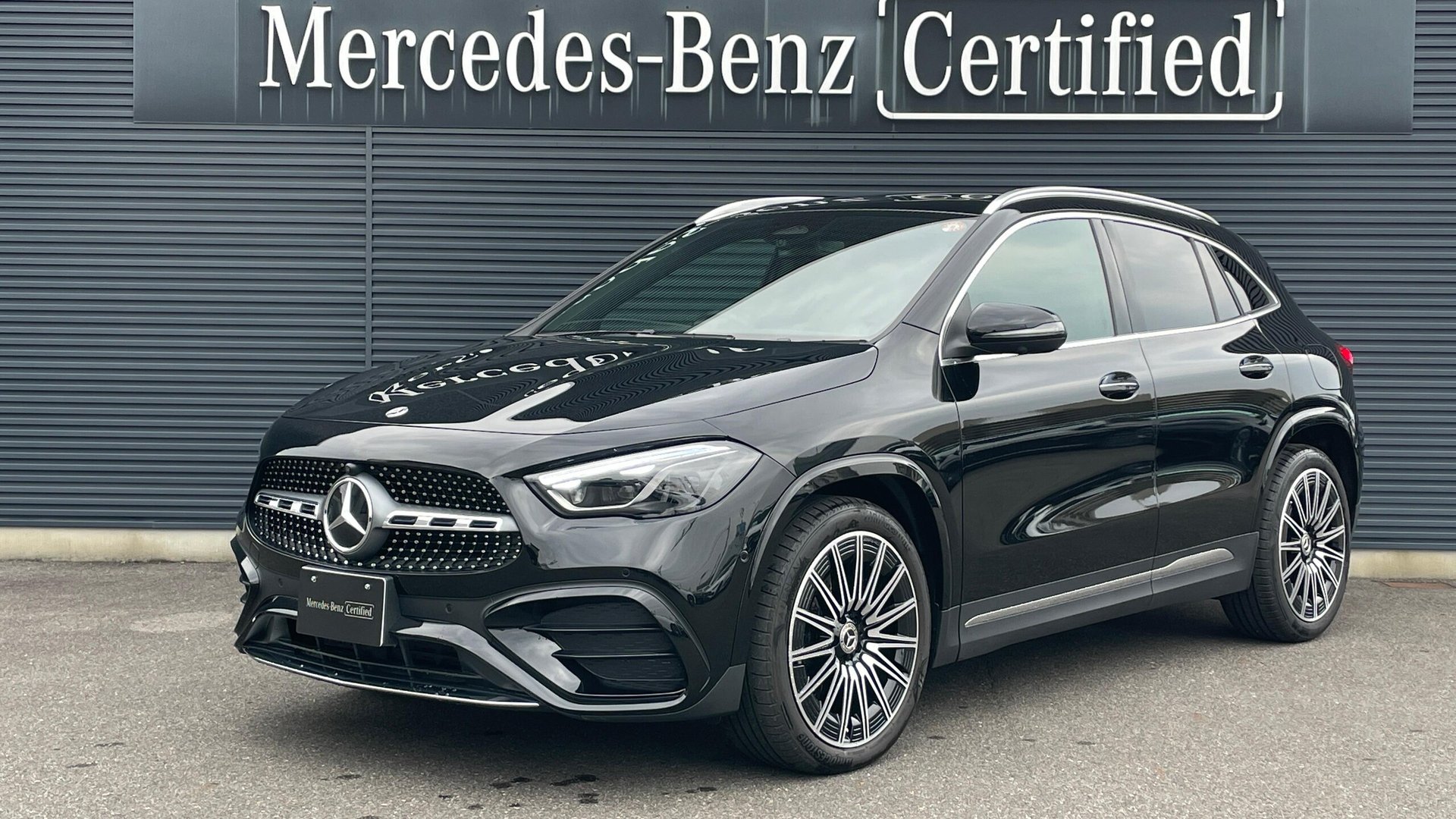 MERCEDES-BENZ GLA - View 1