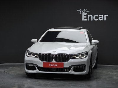 BMW 7 SERIES - 2