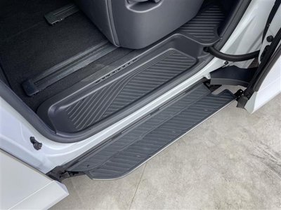 TOYOTA ALPHARD - 5