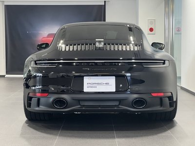 PORSCHE 911 - 4