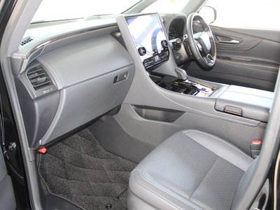 صورة 8 لـ 2023 Toyota VELLFIRE