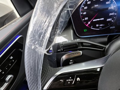 MERCEDES-BENZ GLC - 9