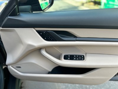 2023 Porsche TAYCAN 照片 10