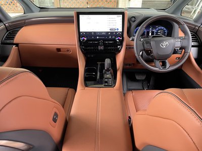TOYOTA VELLFIRE - 4
