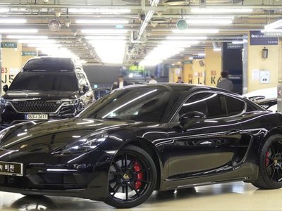 2022 Porsche 718 照片 1
