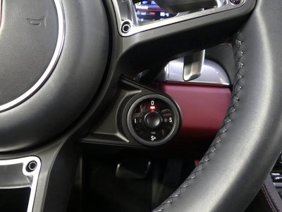 2022 Porsche 718 thumbnail 16