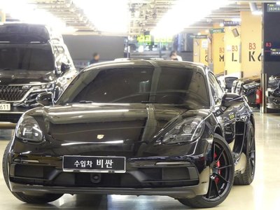 2022 Porsche 718 照片 2