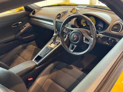 صورة 2 لـ 2019 Porsche 718