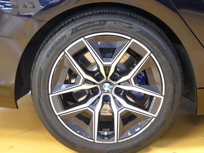 BMW 5 SERIES - 6