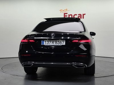 MERCEDES-BENZ E-CLASS - 3