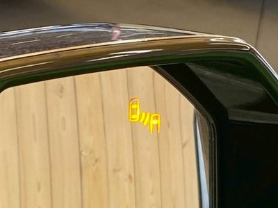 TOYOTA GRAND ACE - 8