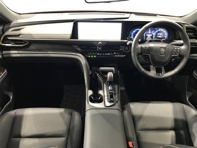 TOYOTA CROWN SPORT - 2