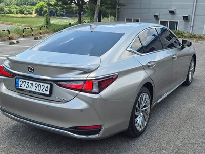 2026 Lexus ES 照片 5