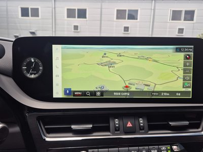 2026 Lexus ES — миниатюра 16