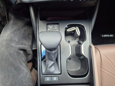 2026 Lexus ES 照片 9