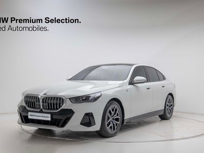 BMW 5 SERIES - 1