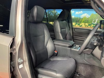 TOYOTA LAND CRUISER 250 - 8