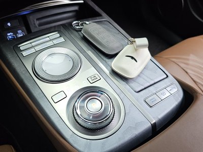 2022 Genesis G80 (RG3) photo 9