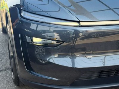 2025 Tesla MODEL Y thumbnail 15