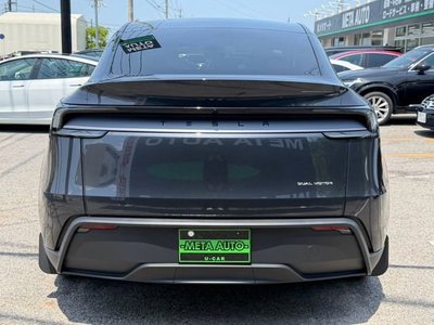 2025 Tesla MODEL Y thumbnail 11