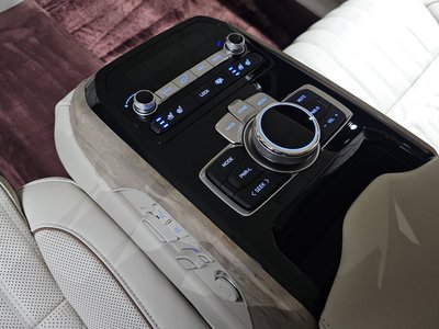 2020 Genesis G90 — миниатюра 27