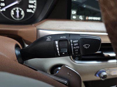 2020 Genesis G90 — миниатюра 32
