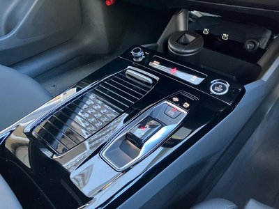 صورة مصغرة 16 لـ 2025 AUDI A6 AVANT E-TRON