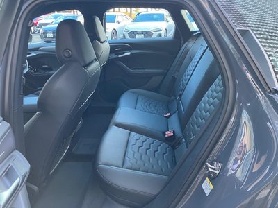 صورة مصغرة 15 لـ 2025 AUDI A6 AVANT E-TRON
