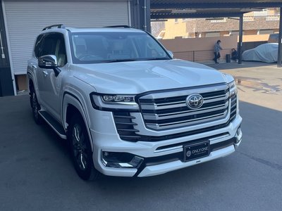 TOYOTA LAND CRUISER 300 - 5