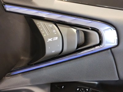 2025 BMW X3 — миниатюра 63