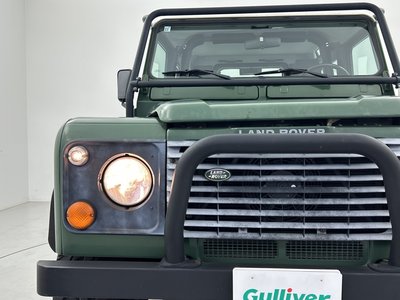 LAND ROVER DEFENDER - 4