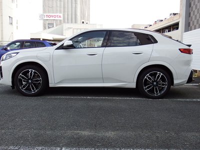 صورة 5 لـ 2026 BMW IX2