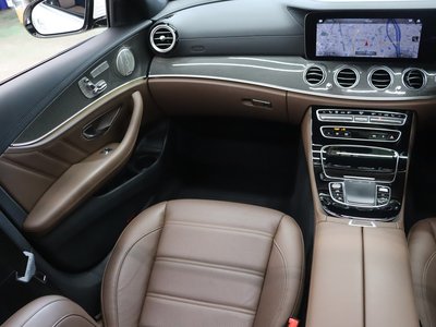 2022 Mercedes-BENZ E-CLASS AMG — миниатюра 25