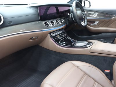 2022 Mercedes-BENZ E-CLASS AMG — миниатюра 18