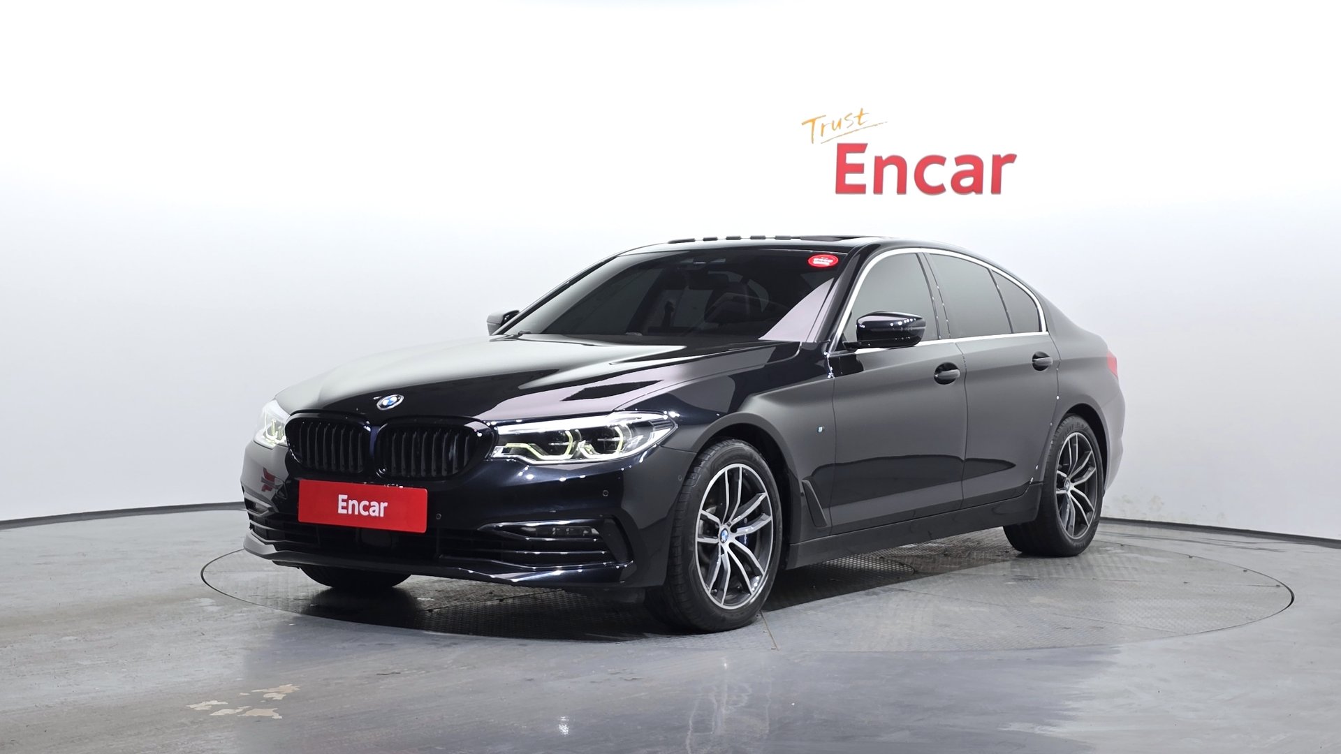 BMW 5 SERIES - View 1