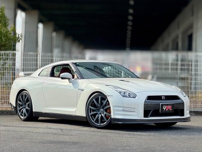 NISSAN GT-R - 6