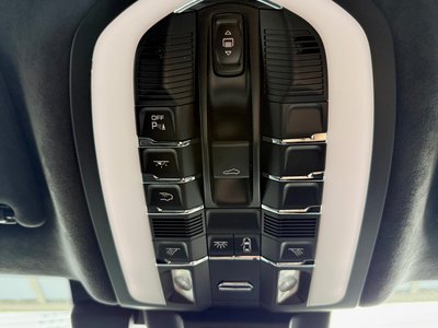 2020 Porsche MACAN 缩略图 22