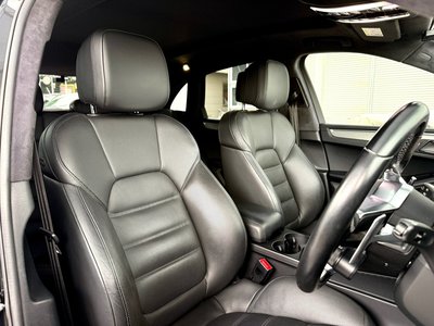 2020 Porsche MACAN 缩略图 20