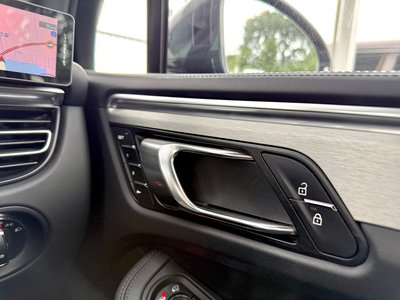 2020 Porsche MACAN 缩略图 13
