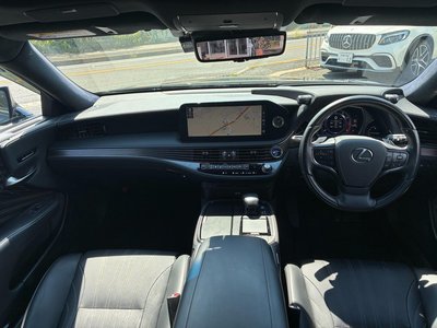 صورة 3 لـ 2021 Lexus LS