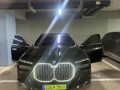 BMW I7 - 1